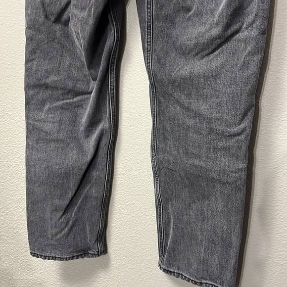 Abercrombie & Fitch Curve Love Ultra High Rise 90s Straight Jean - Picture 13 of 16